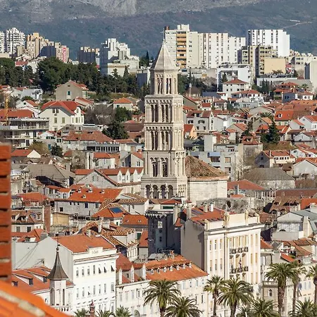 Romansa Split