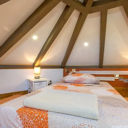 Апартаменты Romansa Сплит