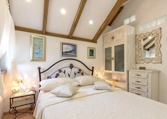 Romansa Διαμέρισμα Σπλιτ