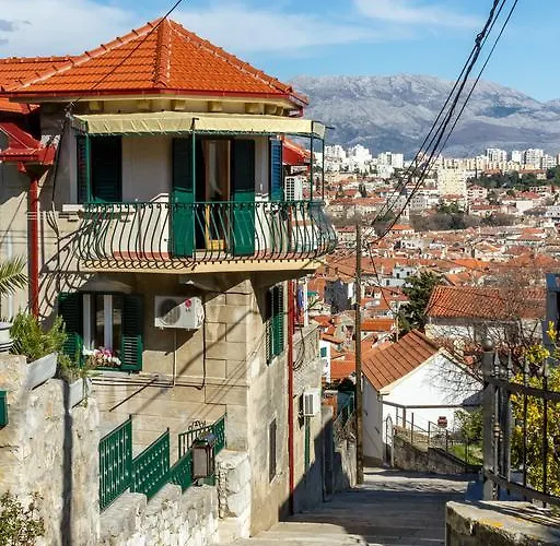 Romansa Διαμέρισμα