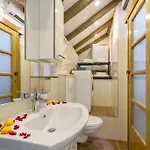 Romansa Διαμέρισμα *