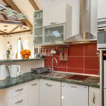 Apartment Romansa