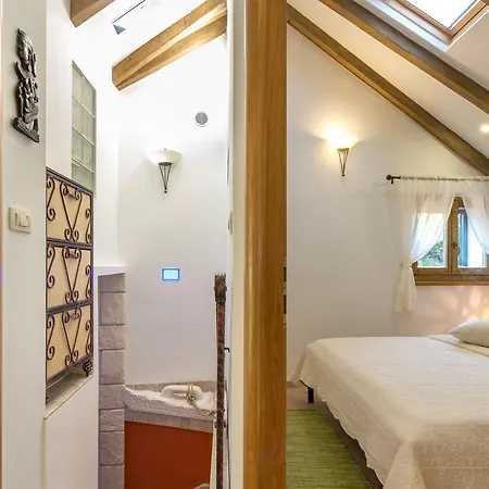Apartment Romansa *
